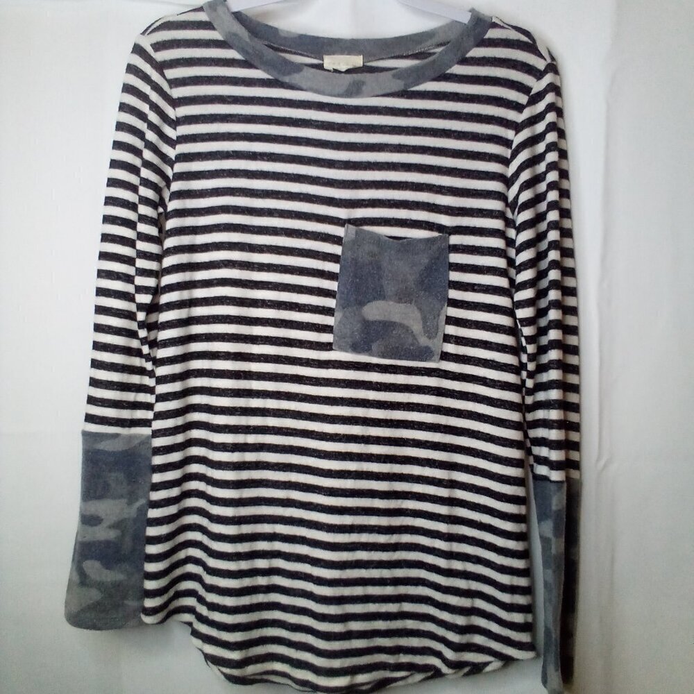 143 Story by Line Up Shirt women S Long Sleeve Soft Stretch Stripe Camo